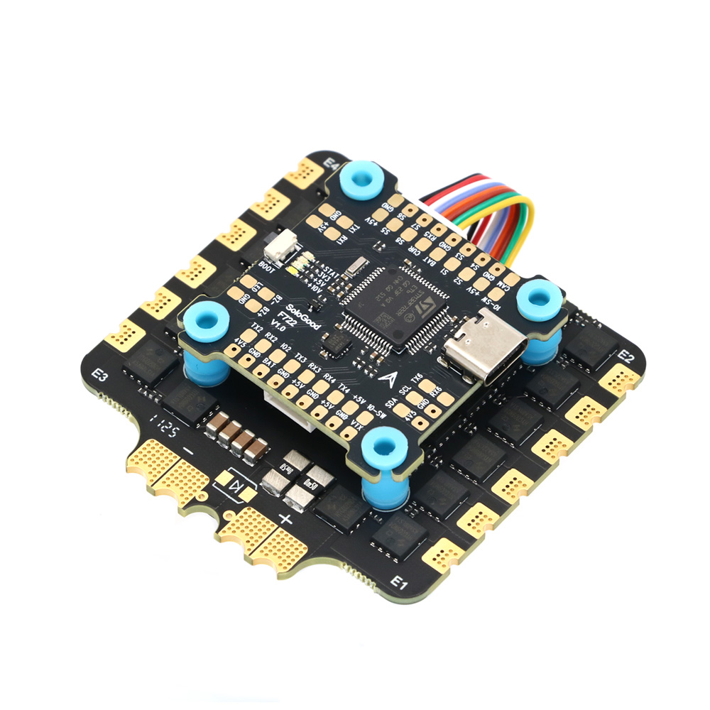 SoloGood F722 F7 6S controlado - Speedybee F405 V4 Bls 55A Stack reseña y precio